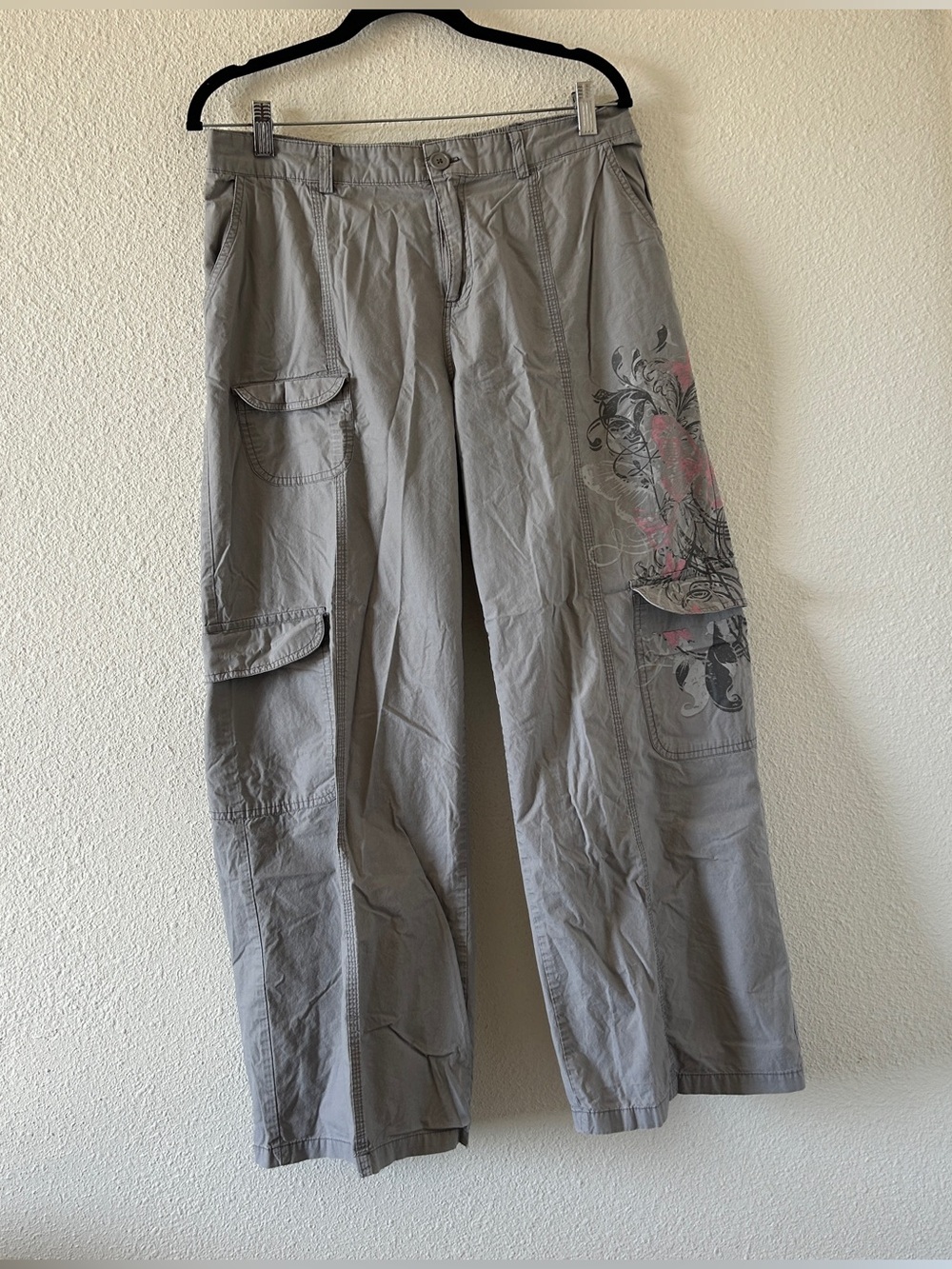 Wild Fable Butterfly Graphic Wide Leg Cargo Pants Women’s Medium Gray